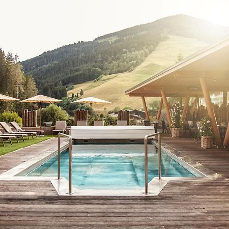 Hotel Sonnegg Saalbach-Hinterglemm Bagian luar foto
