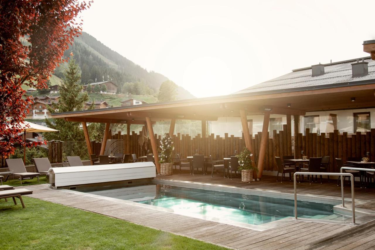 Hotel Sonnegg Saalbach-Hinterglemm Bagian luar foto