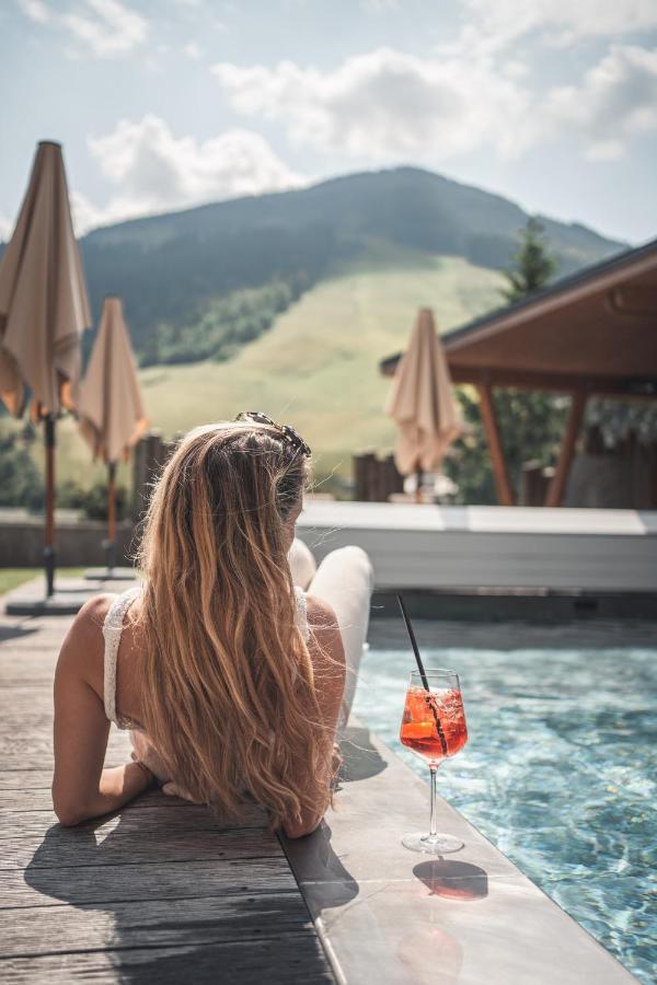 Hotel Sonnegg Saalbach-Hinterglemm Bagian luar foto