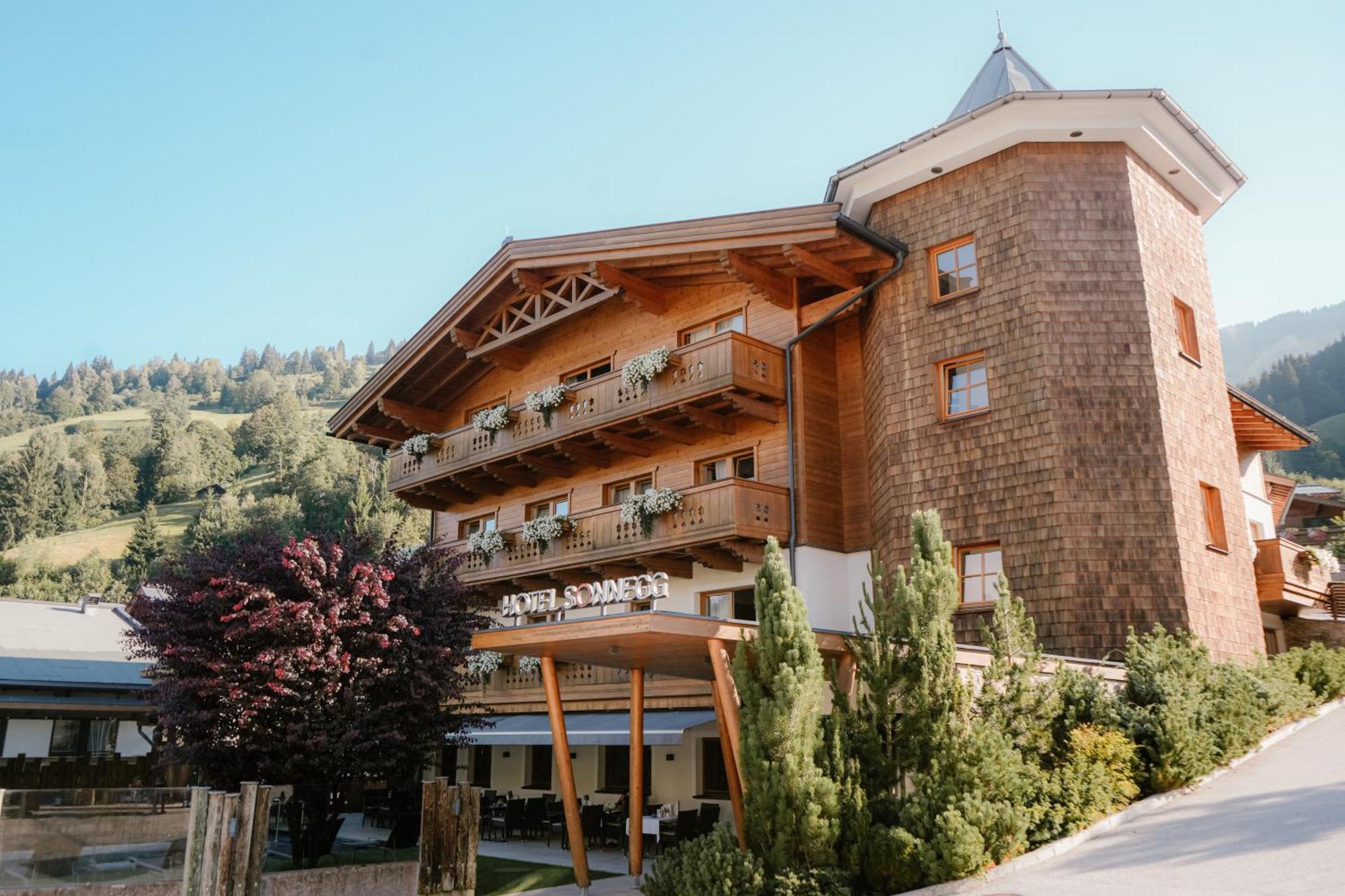 Hotel Sonnegg Saalbach-Hinterglemm Bagian luar foto